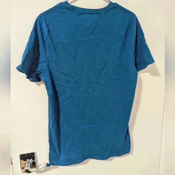 Tommy HilfigerShort-Sleeve Tee (T)  Shirt - Picture 2 of 4